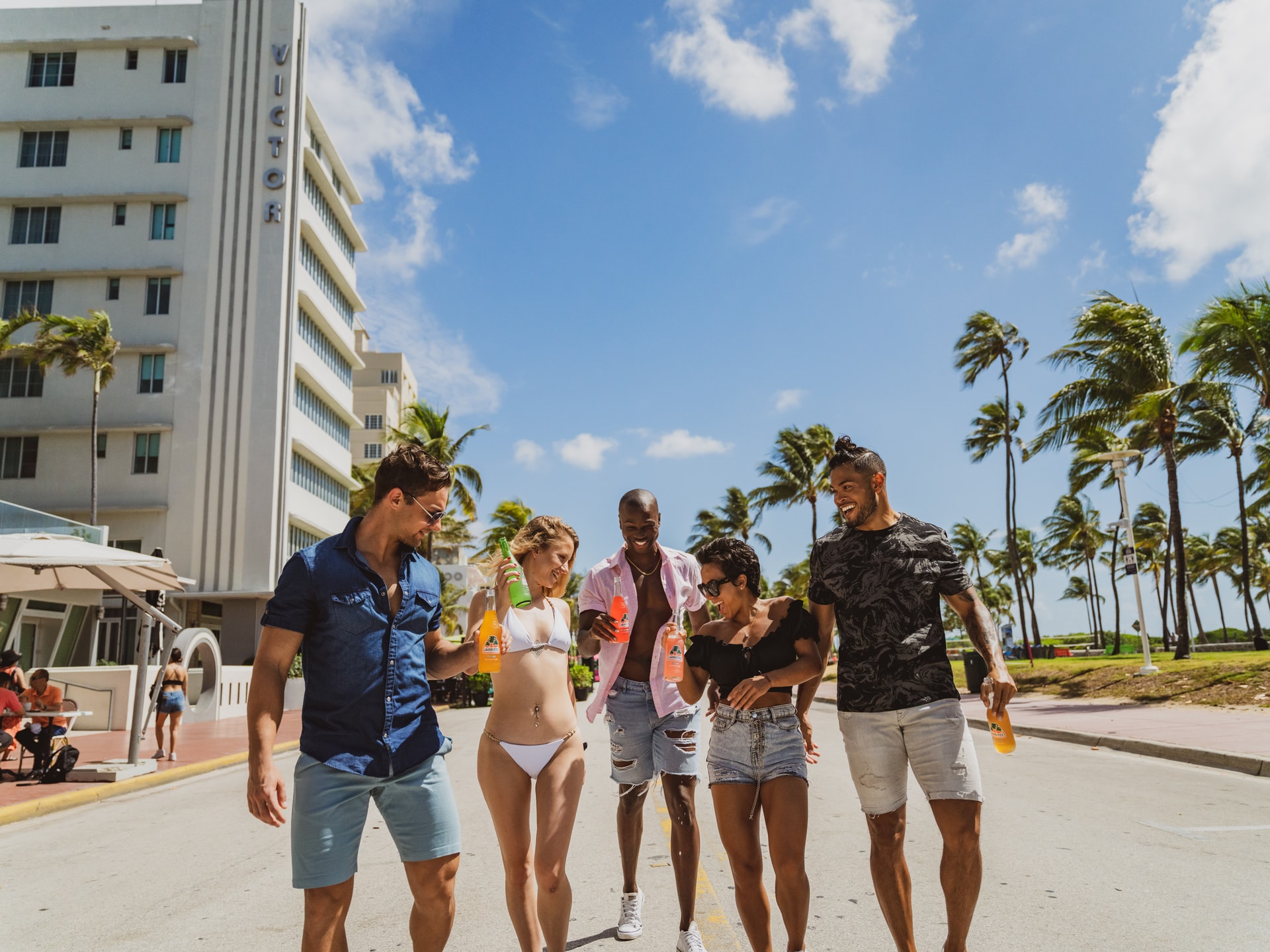 Pros and Cons of Moving to Miami